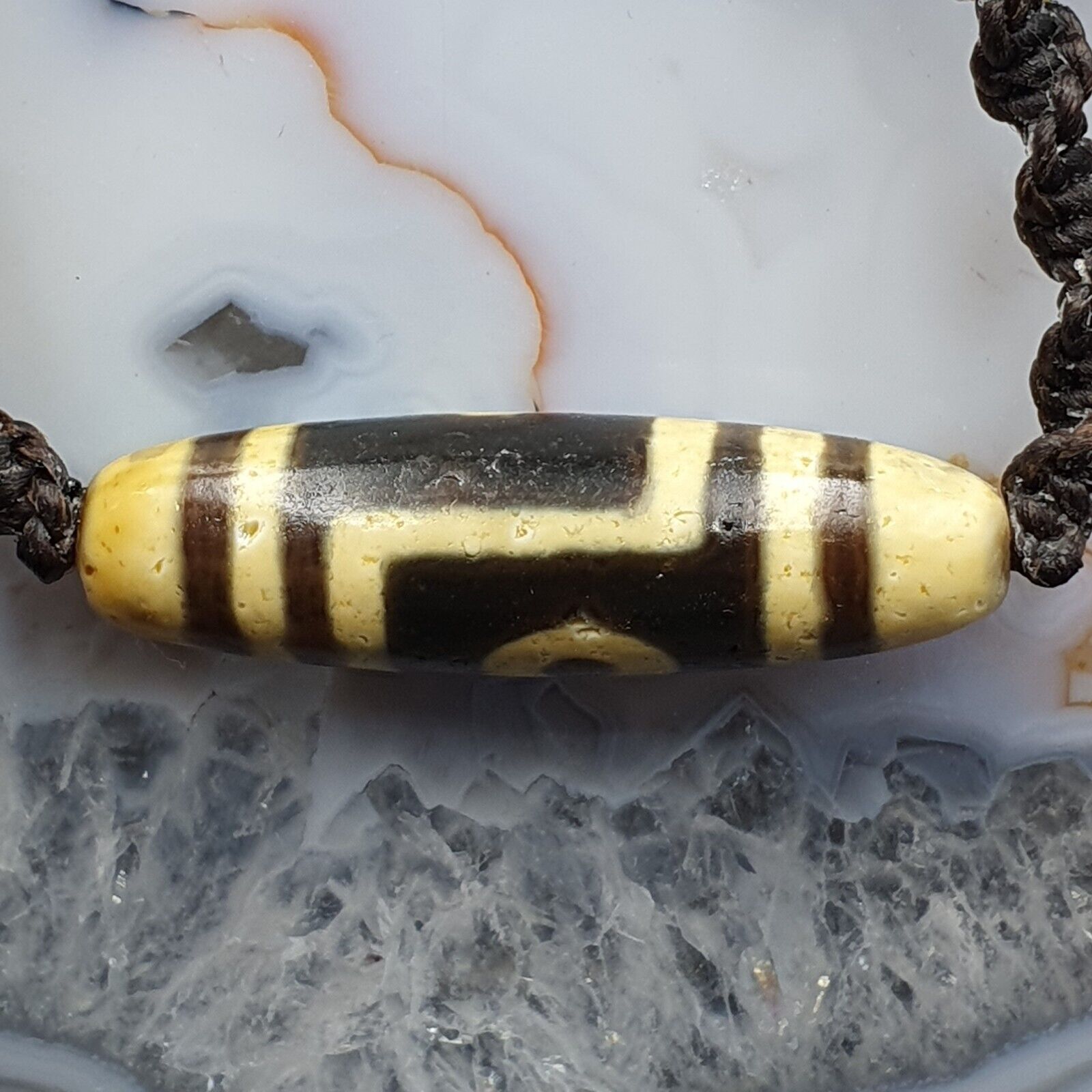 S4 Vintage Old Tibetan 2 Eyes Agate stone Dzi Bead Amulet with 18" wax thread