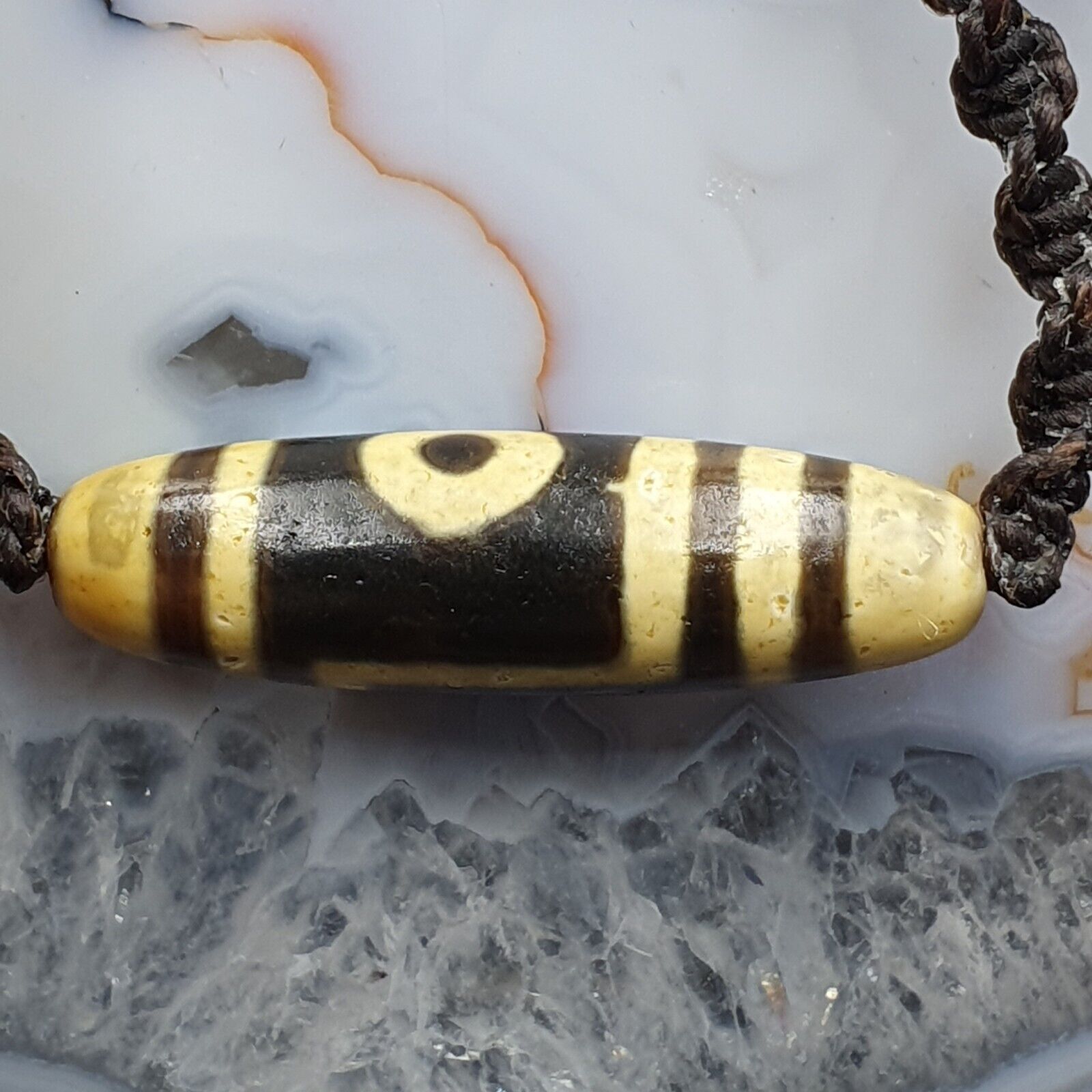 S4 Vintage Old Tibetan 2 Eyes Agate stone Dzi Bead Amulet with 18" wax thread
