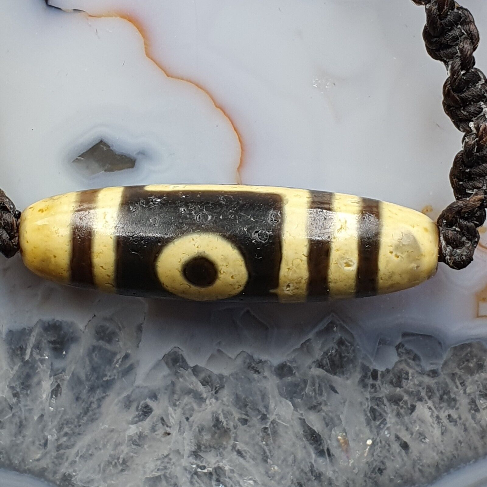 S4 Vintage Old Tibetan 2 Eyes Agate stone Dzi Bead Amulet with 18" wax thread