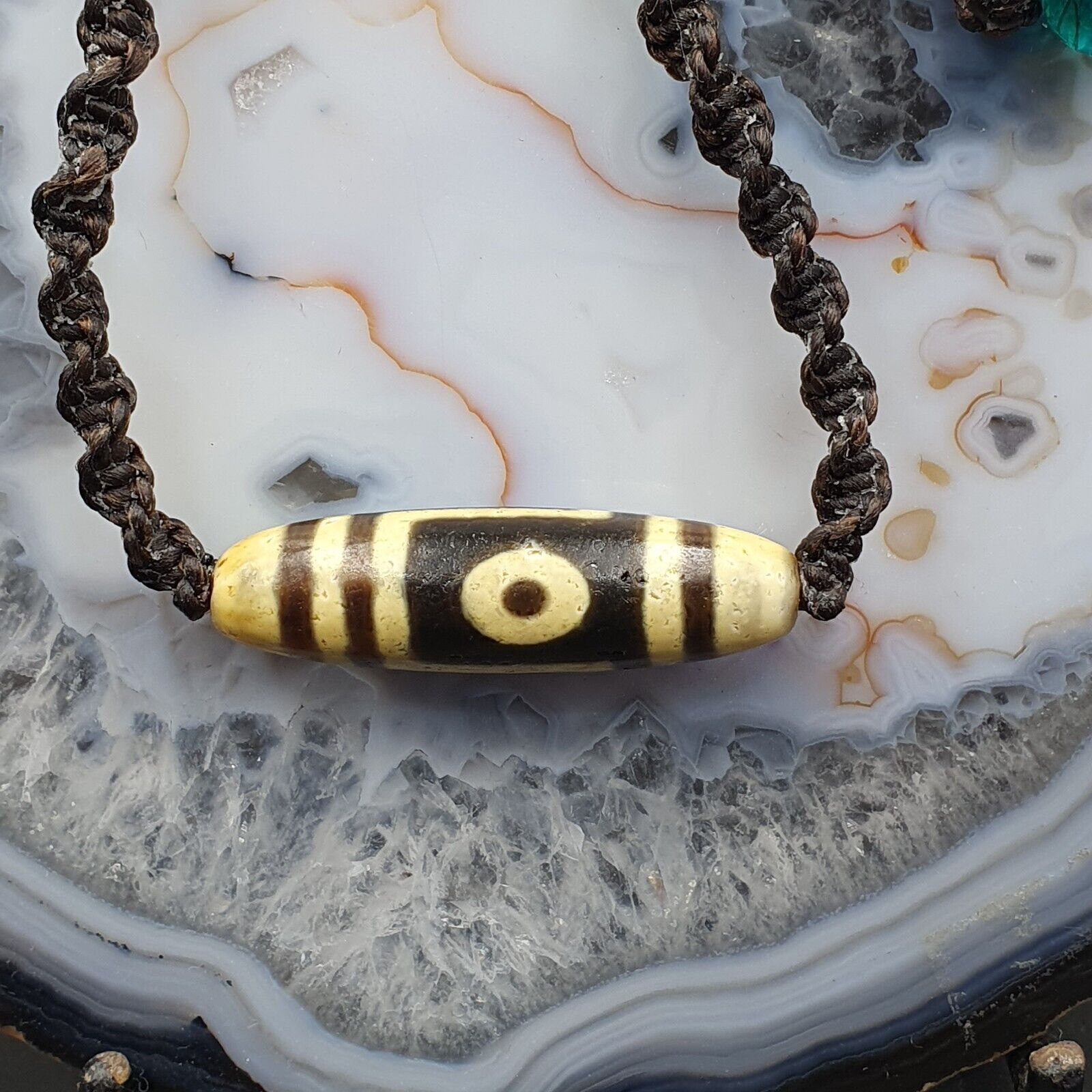S4 Vintage Old Tibetan 2 Eyes Agate stone Dzi Bead Amulet with 18" wax thread
