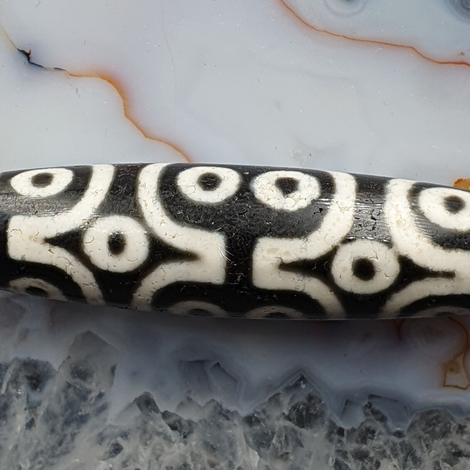 Vintage Old Tibetan 12 Eyes Agate stone Dzi Bead Amulet with 18" wax thread S1