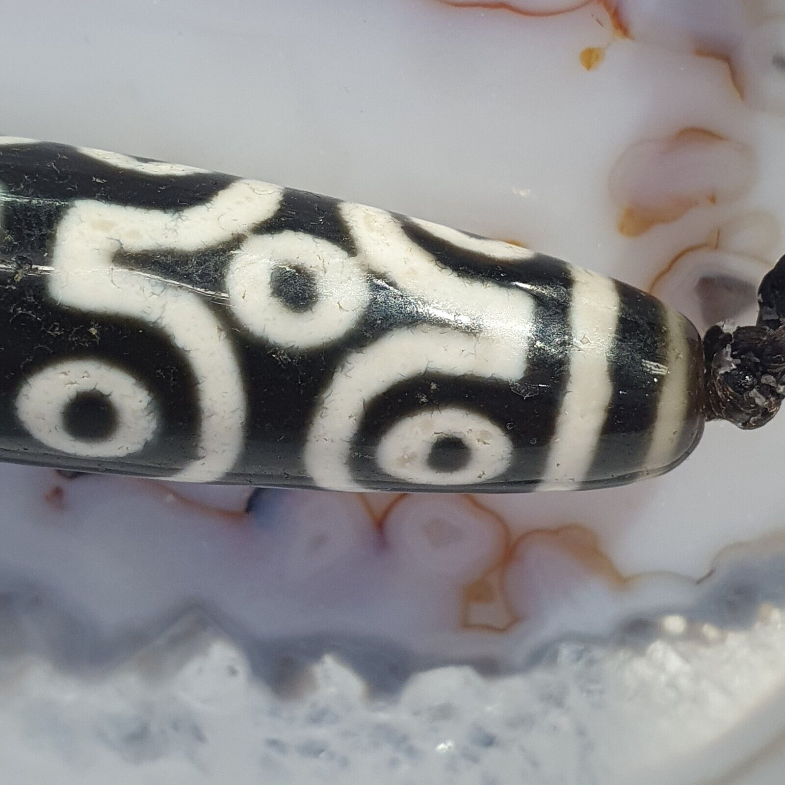 Vintage Old Tibetan 12 Eyes Agate stone Dzi Bead Amulet with 18" wax thread S1