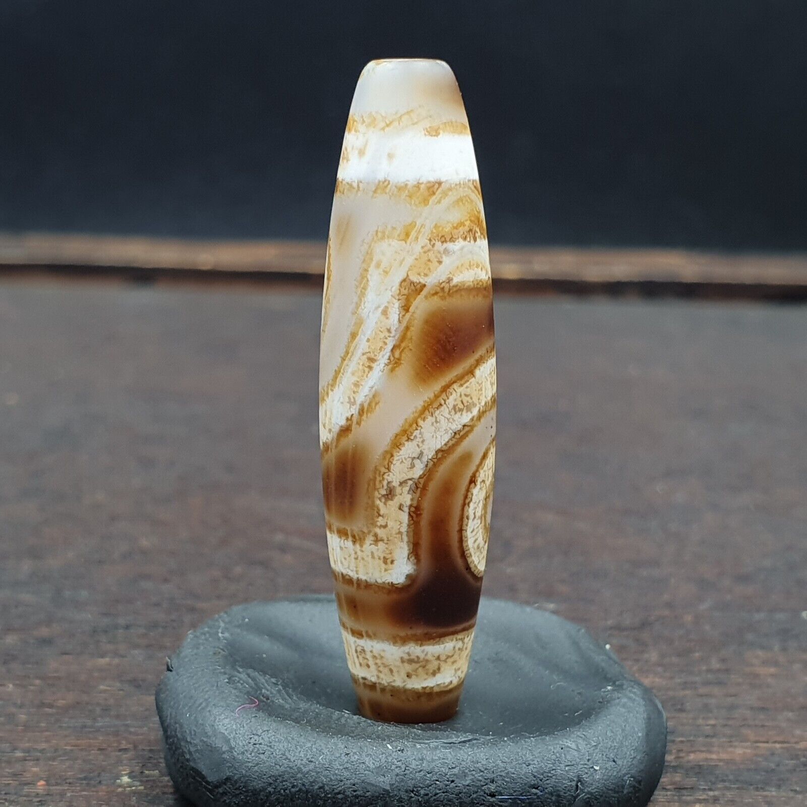 Vintage Eye BEAD Tibetan dzi bead old amulet Agate Tibet gzi pendant