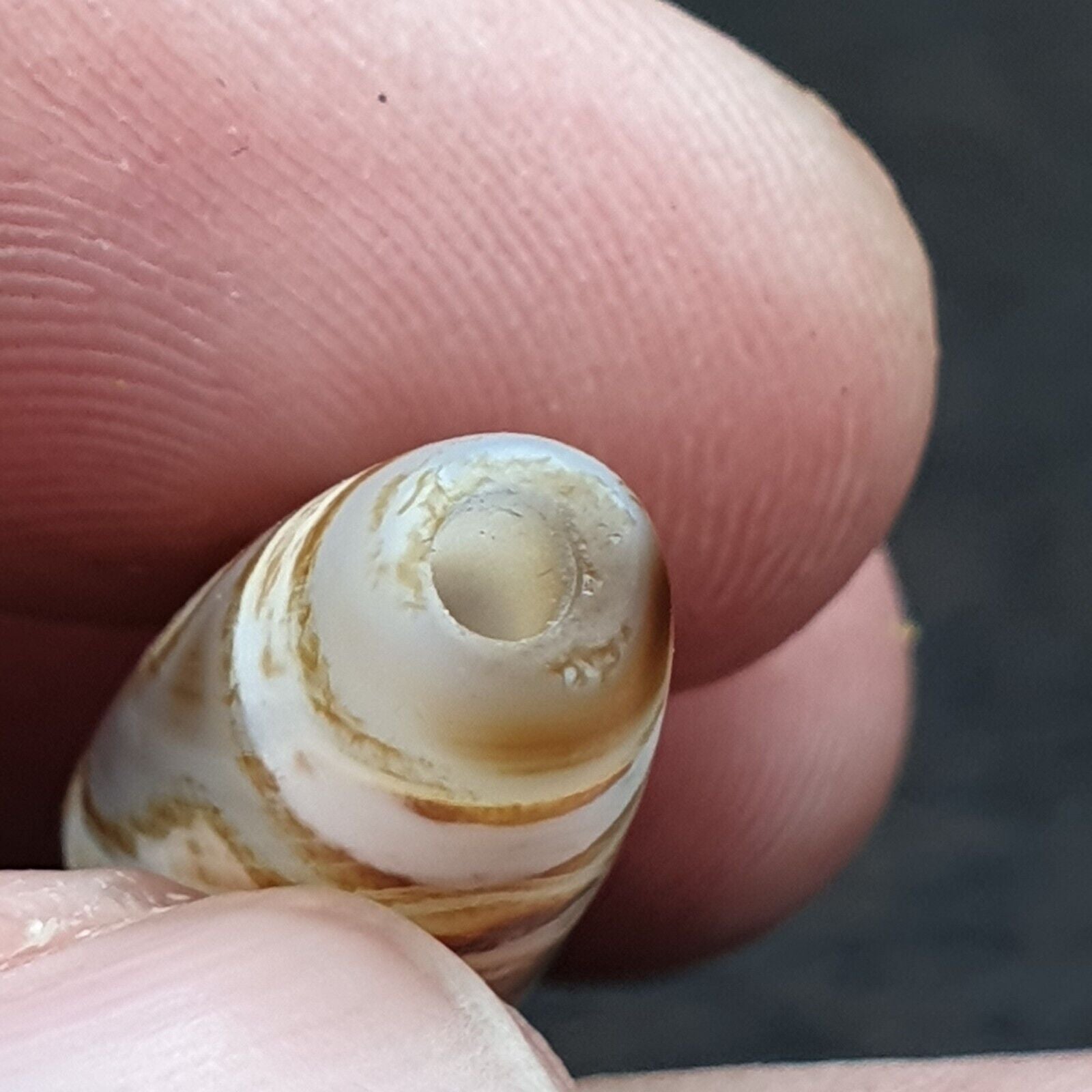 Vintage Eye BEAD Tibetan dzi bead old amulet Agate Tibet gzi pendant