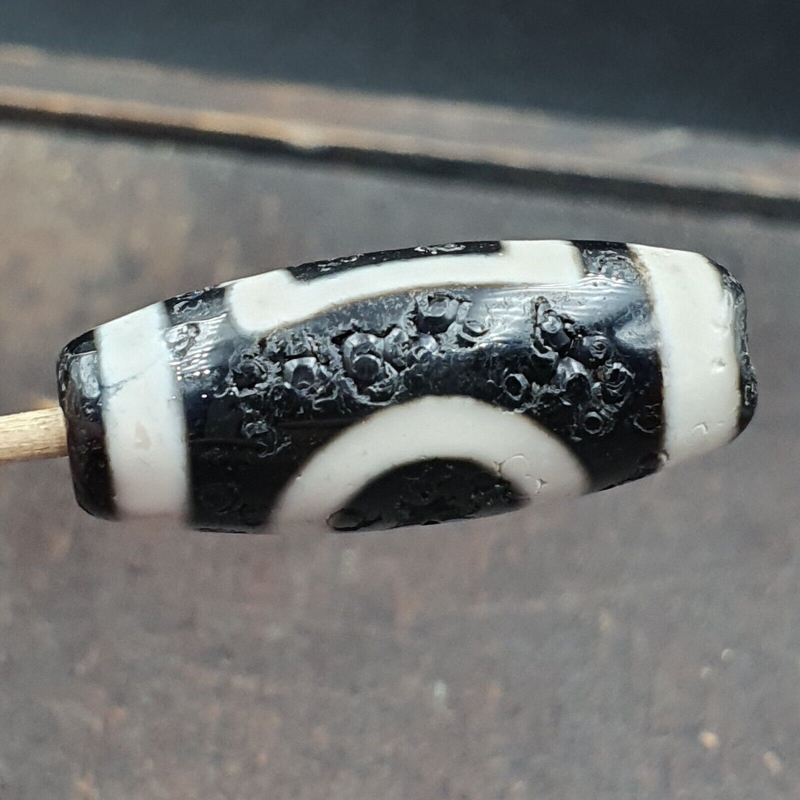Old Indo Tibetan Agate 2 Eyes lines Agate stone Dzi Bead Amulet