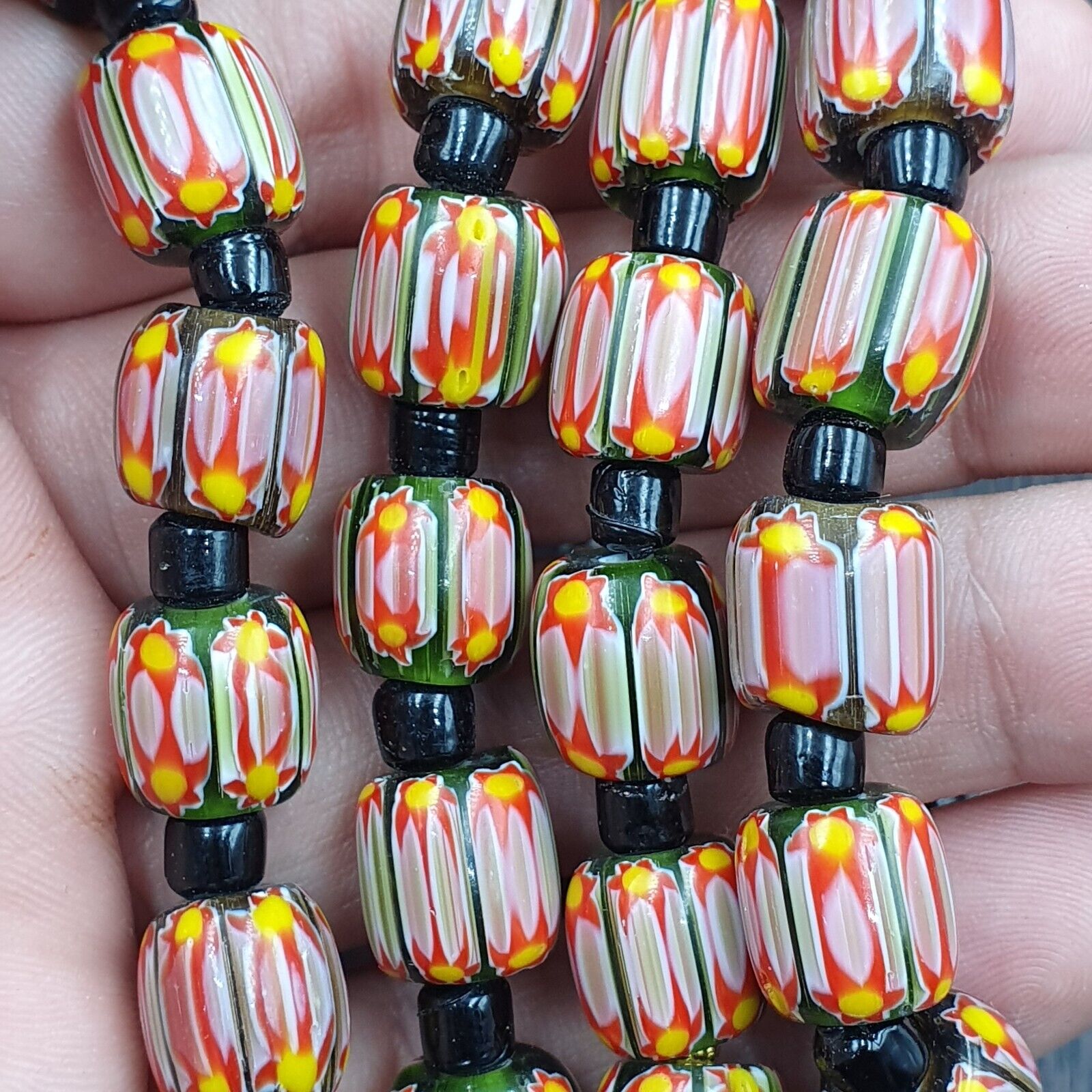 Vintage Very unique Pattern Glass Beads Necklace WDK-2