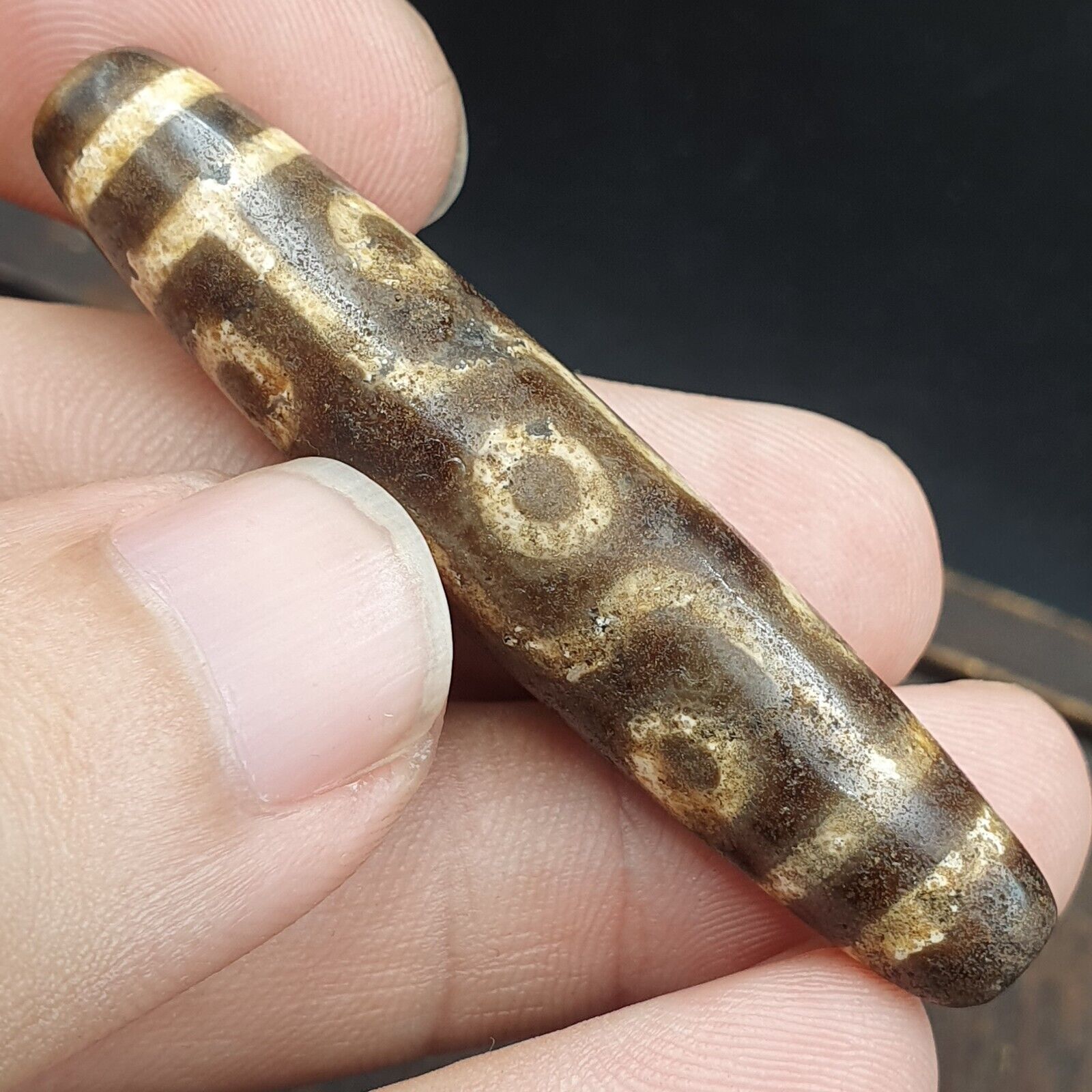 Old Indo Tibetan Agate 9 Eyes in zigzag lines Agate stone Dzi Bead Amulet TBA-3