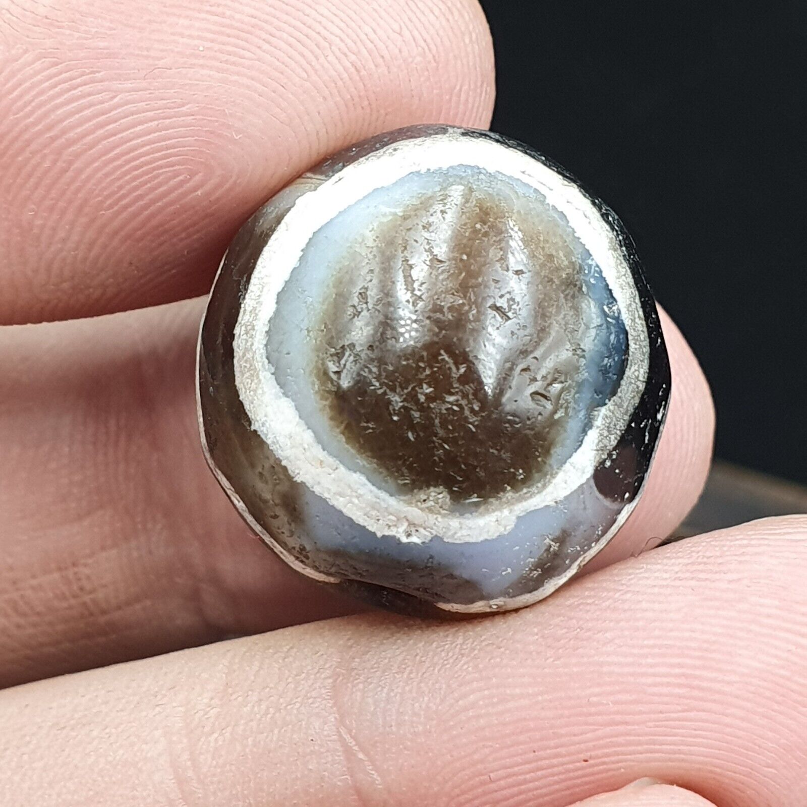 Antique Tibetan Etched Agate Bead: A Rare Gem from the Past 20mm