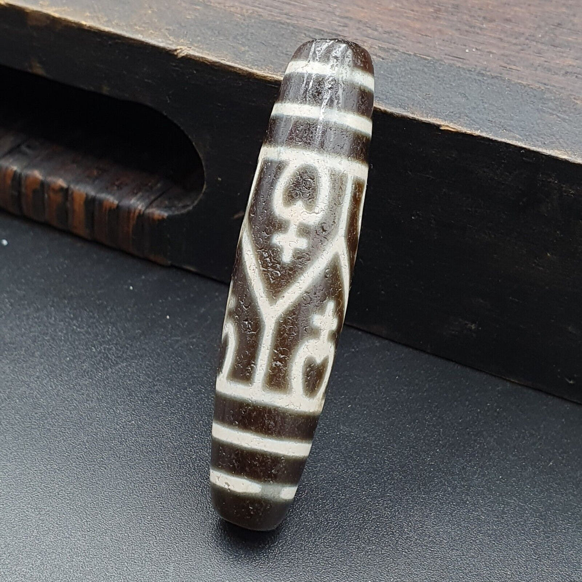 Himalayan Tibetan Dzi Agate Bead: A Rare Gem from the Past  TBET-8