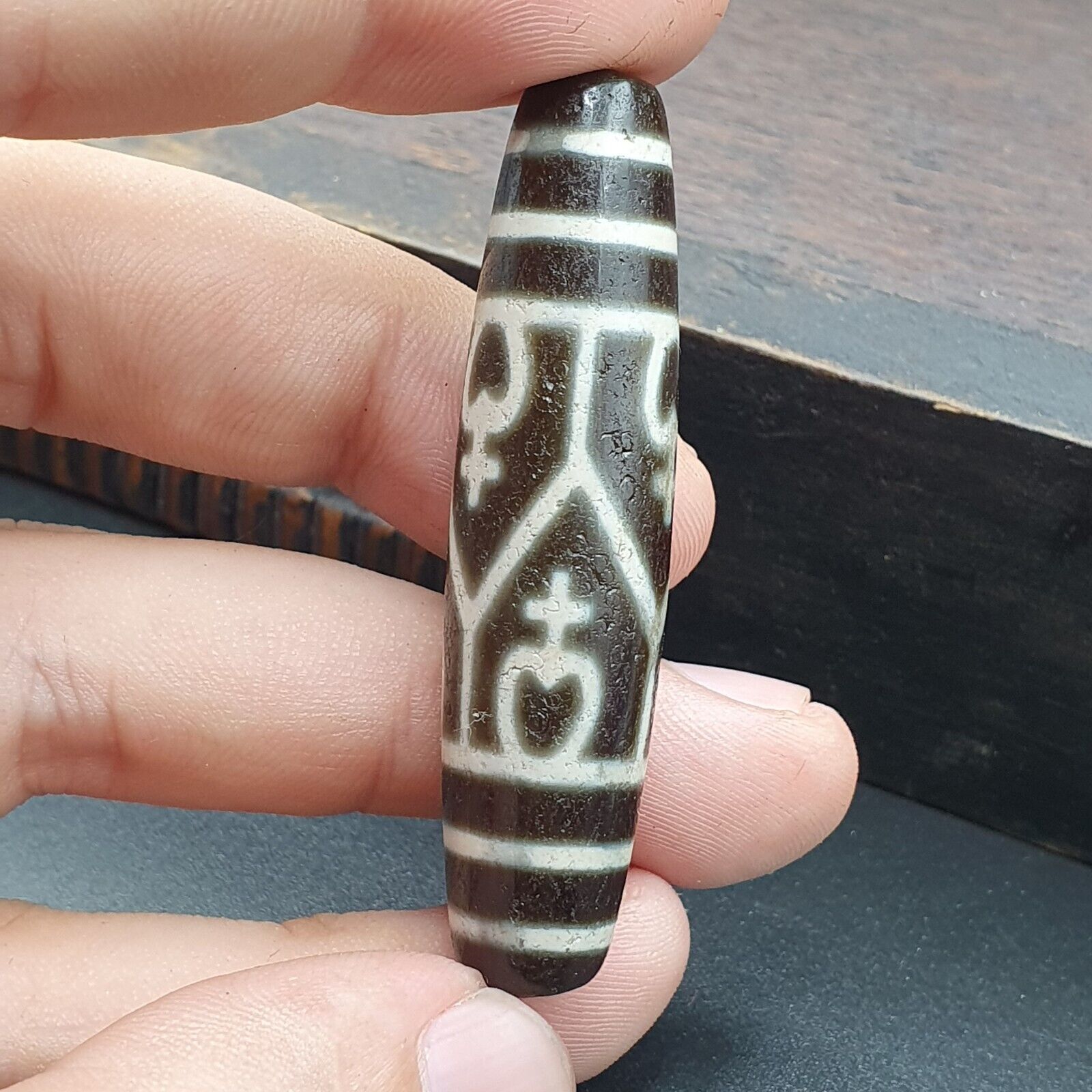 Himalayan Tibetan Dzi Agate Bead: A Rare Gem from the Past  TBET-8