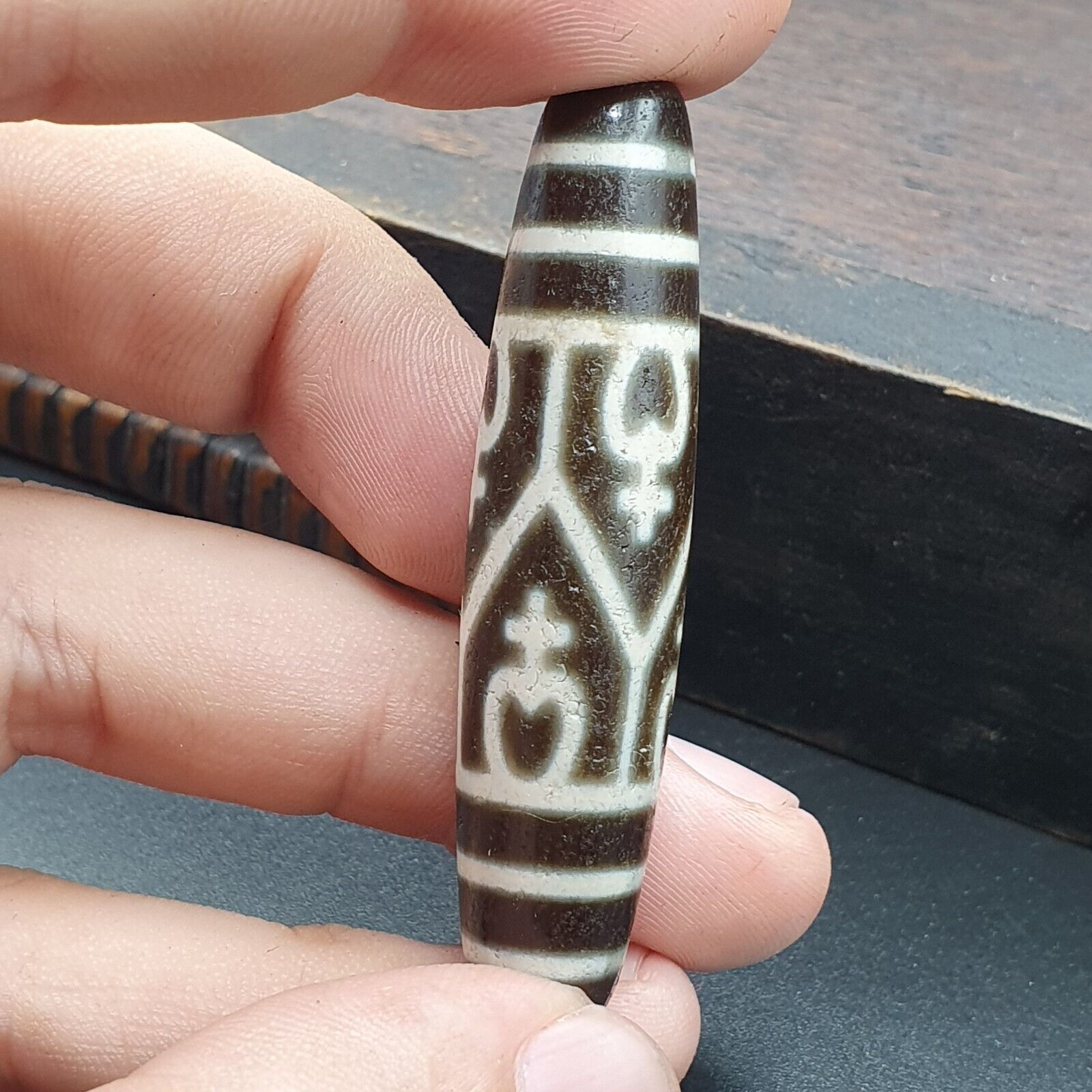 Himalayan Tibetan Dzi Agate Bead: A Rare Gem from the Past  TBET-8