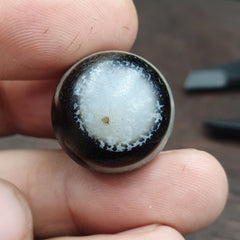 Antique Tibetan Agate Bead: A Rare Gem from the Past 19 x18 mm ET-3