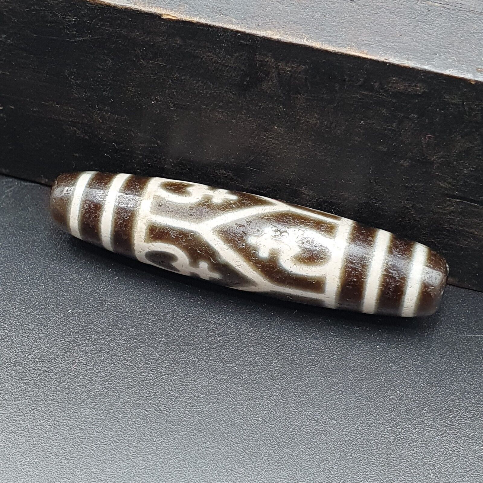 Himalayan Tibetan Dzi Agate Bead: A Rare Gem from the Past  TBET-8