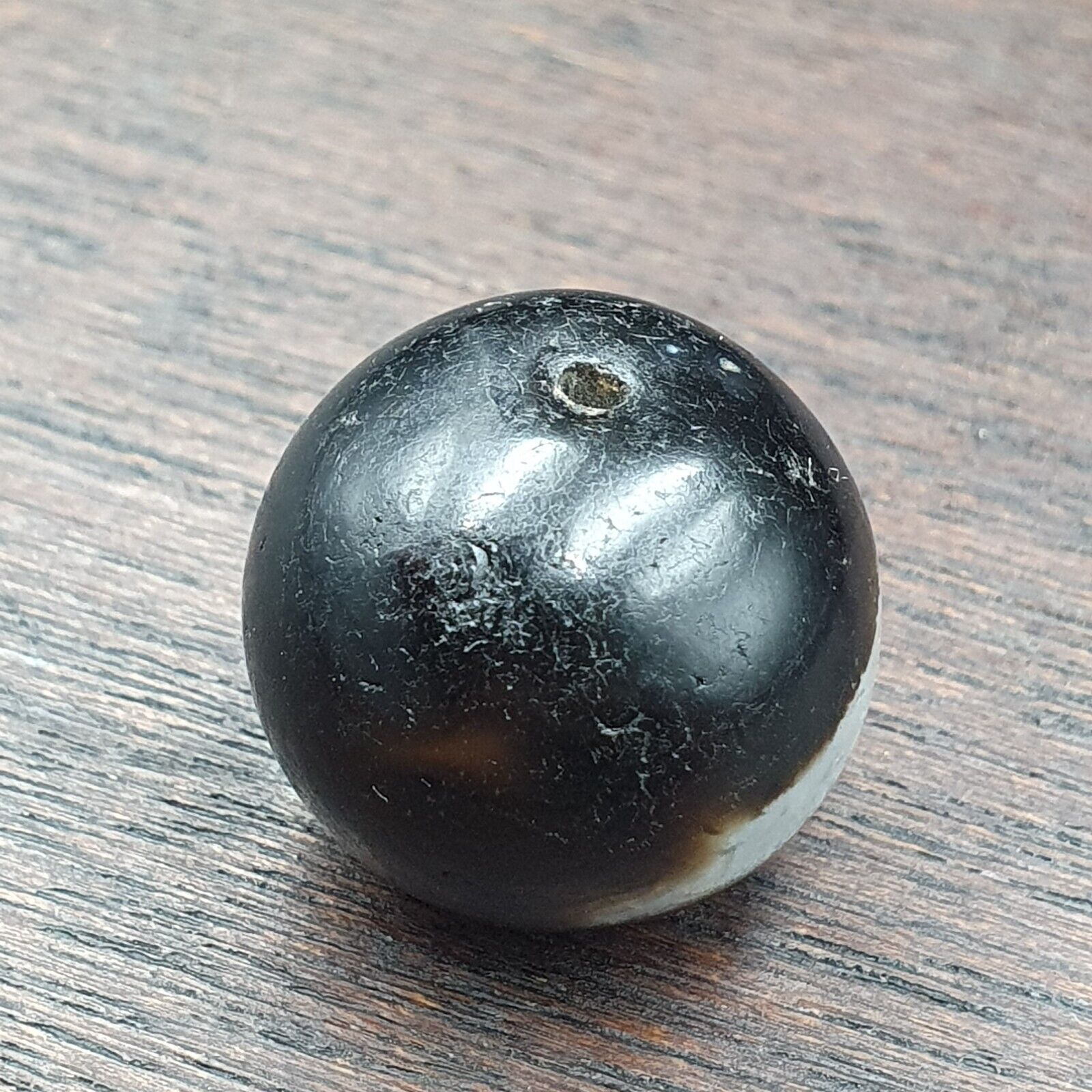 Antique Tibetan Agate Bead: A Rare Gem from the Past 19 x18 mm ET-3