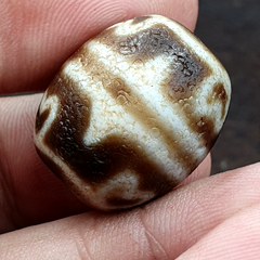 High Quality Antique Tibetan rare Pattern Agate stone Dzi Bead Amulet