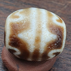 High Quality Antique Tibetan rare Pattern Agate stone Dzi Bead Amulet