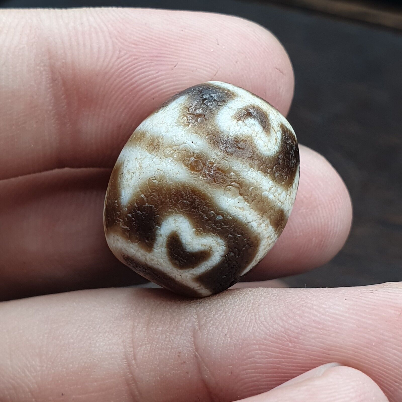 High Quality Antique Tibetan rare Pattern Agate stone Dzi Bead Amulet