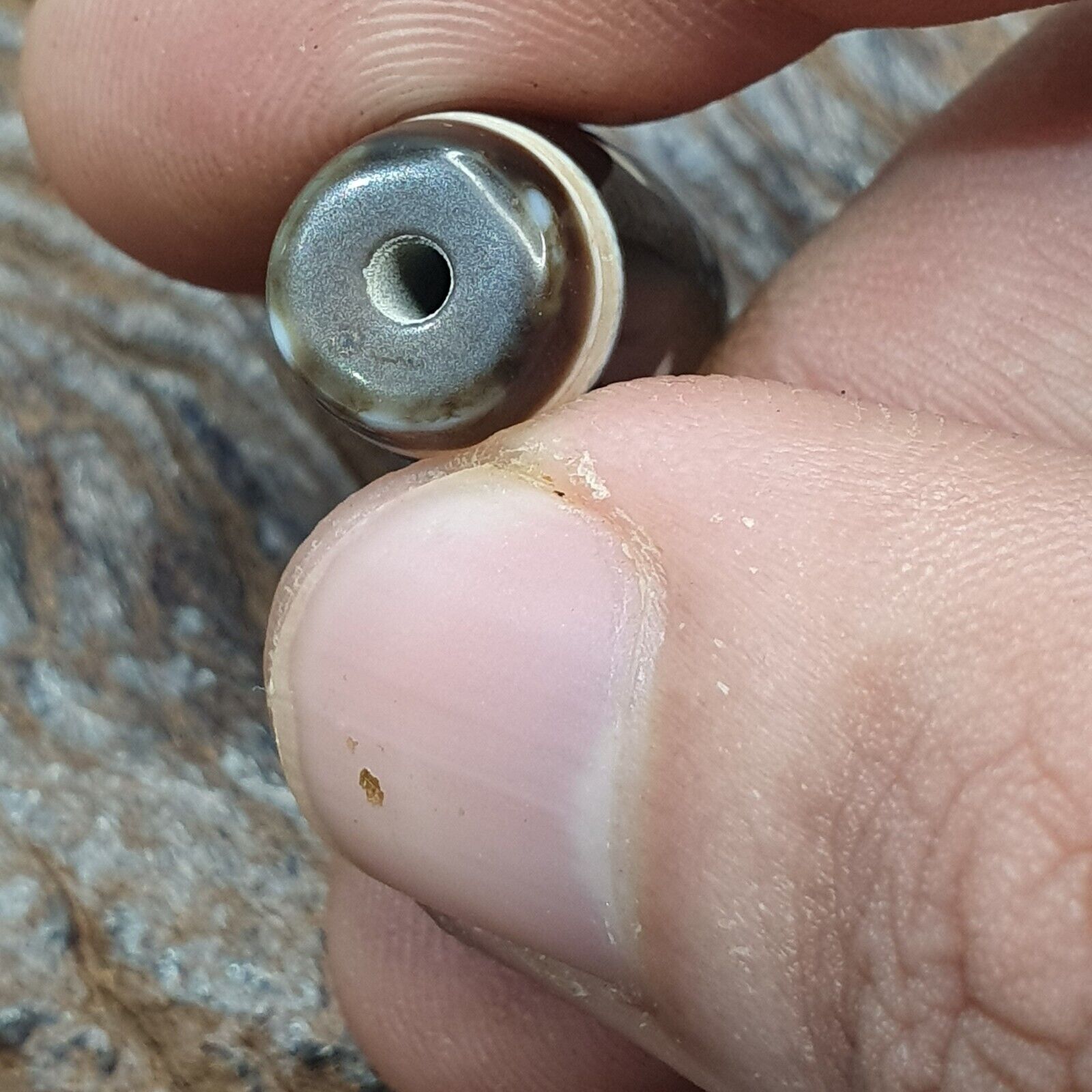 Vintage Old Tibetan 2 eyes in eye Dzi Bead Amulet  circle Eyes