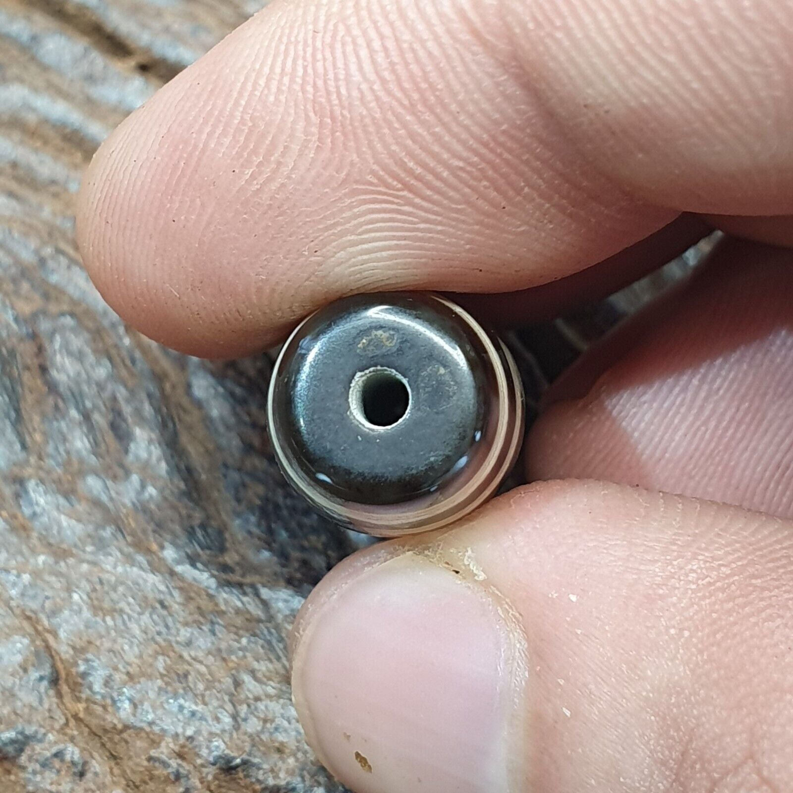 Vintage Old Tibetan 2 eyes in eye Dzi Bead Amulet  circle Eyes