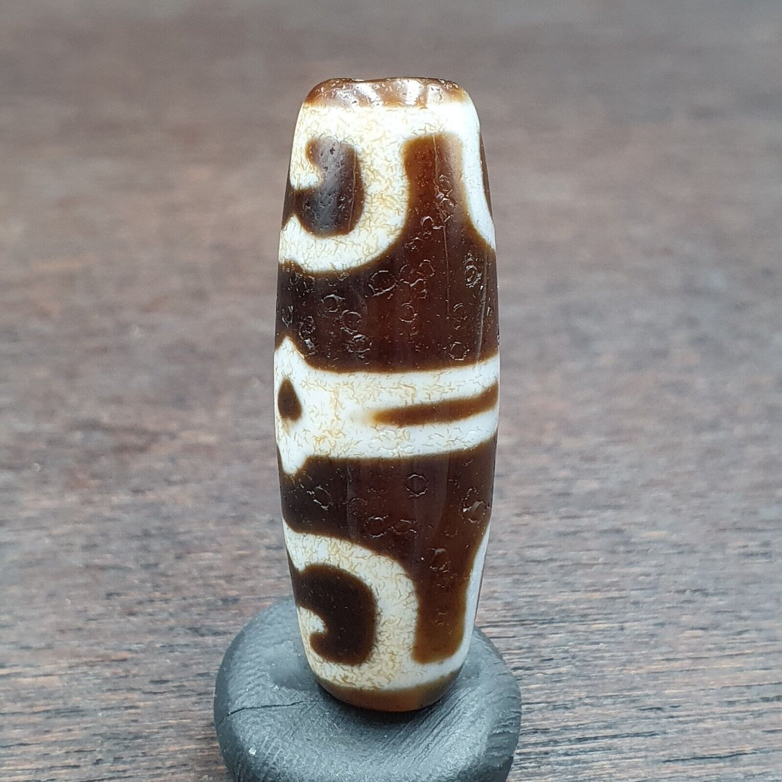 Tibetan Old Agate Dzi Bead Unique Pattern Amulet Pendant STB-12