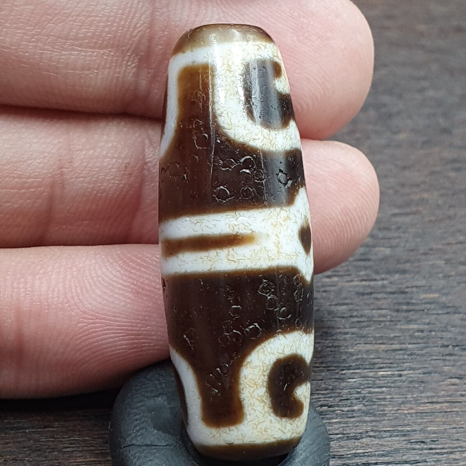 Tibetan Old Agate Dzi Bead Unique Pattern Amulet Pendant STB-12