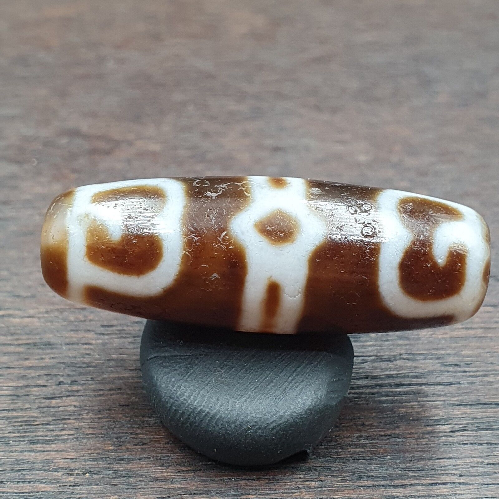 Tibetan Old Agate Dzi Bead Unique Pattern Amulet Pendant STB-12