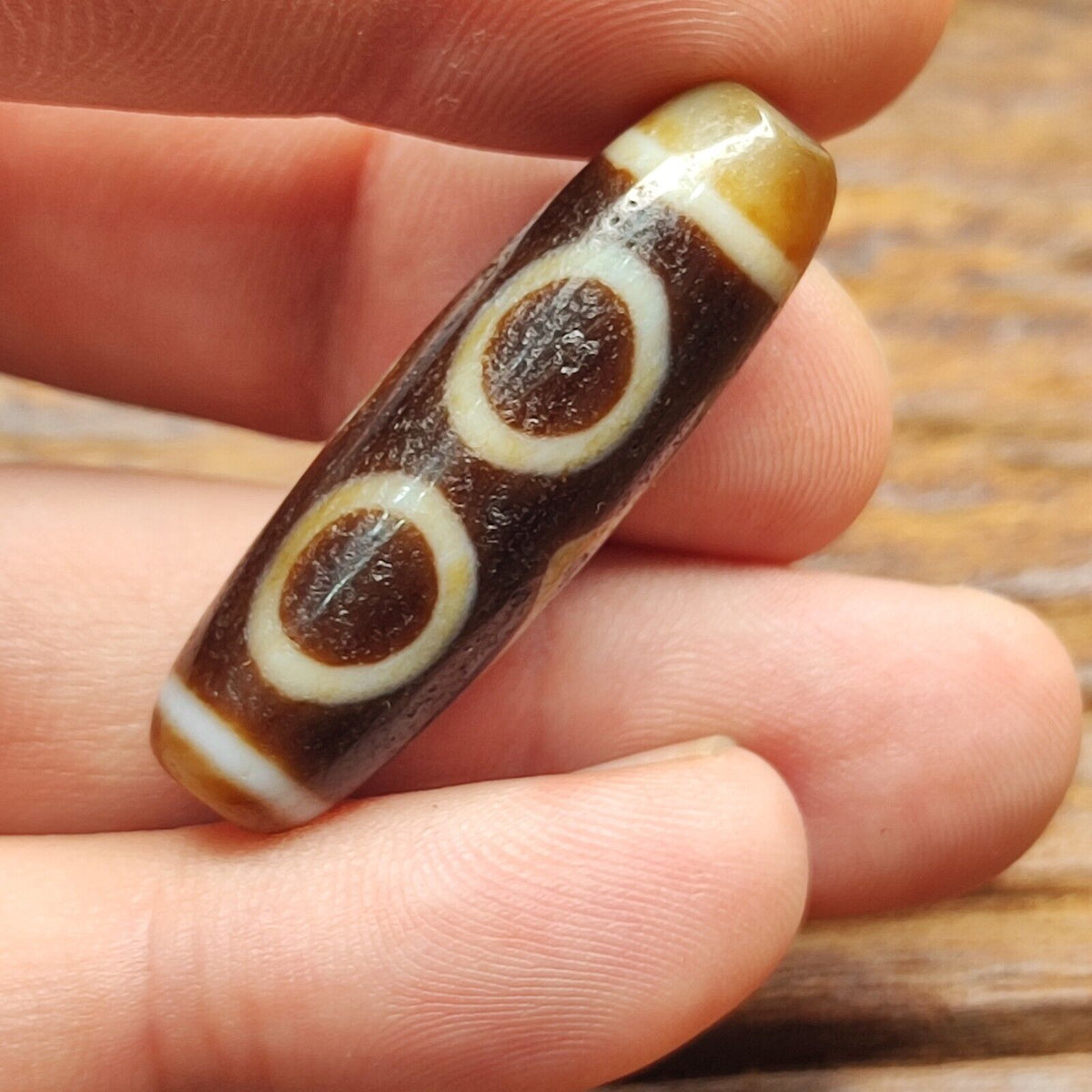 Antique Old Tibetan 3 Circle Eyes in Eye Agate stone Dzi Bead Amulet