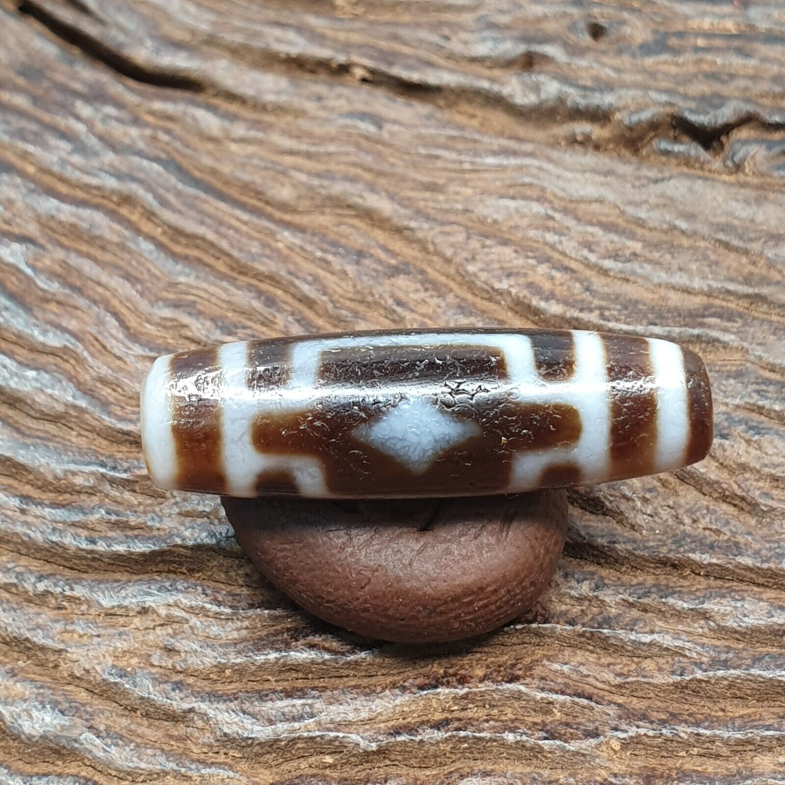 Old Tibetan Himalayan Diamond Eyes Agate stone Dzi Bead Amulet CT-4