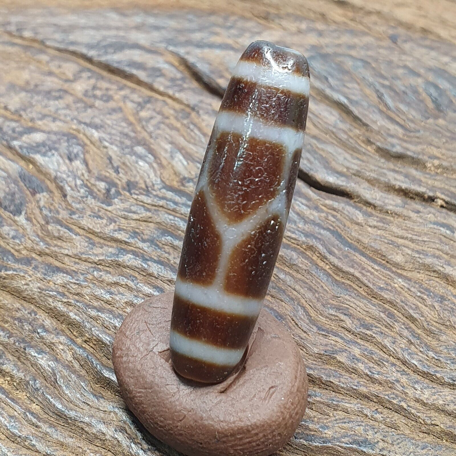Antique Old Tibetan 6 Football pattern Eyes Agate stone Dzi Bead Amulet CT-3