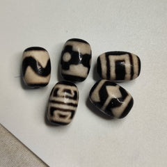 Lot 5 Powerful Unique patterns  Tibetan Agate Dzi Bead Amulet 129