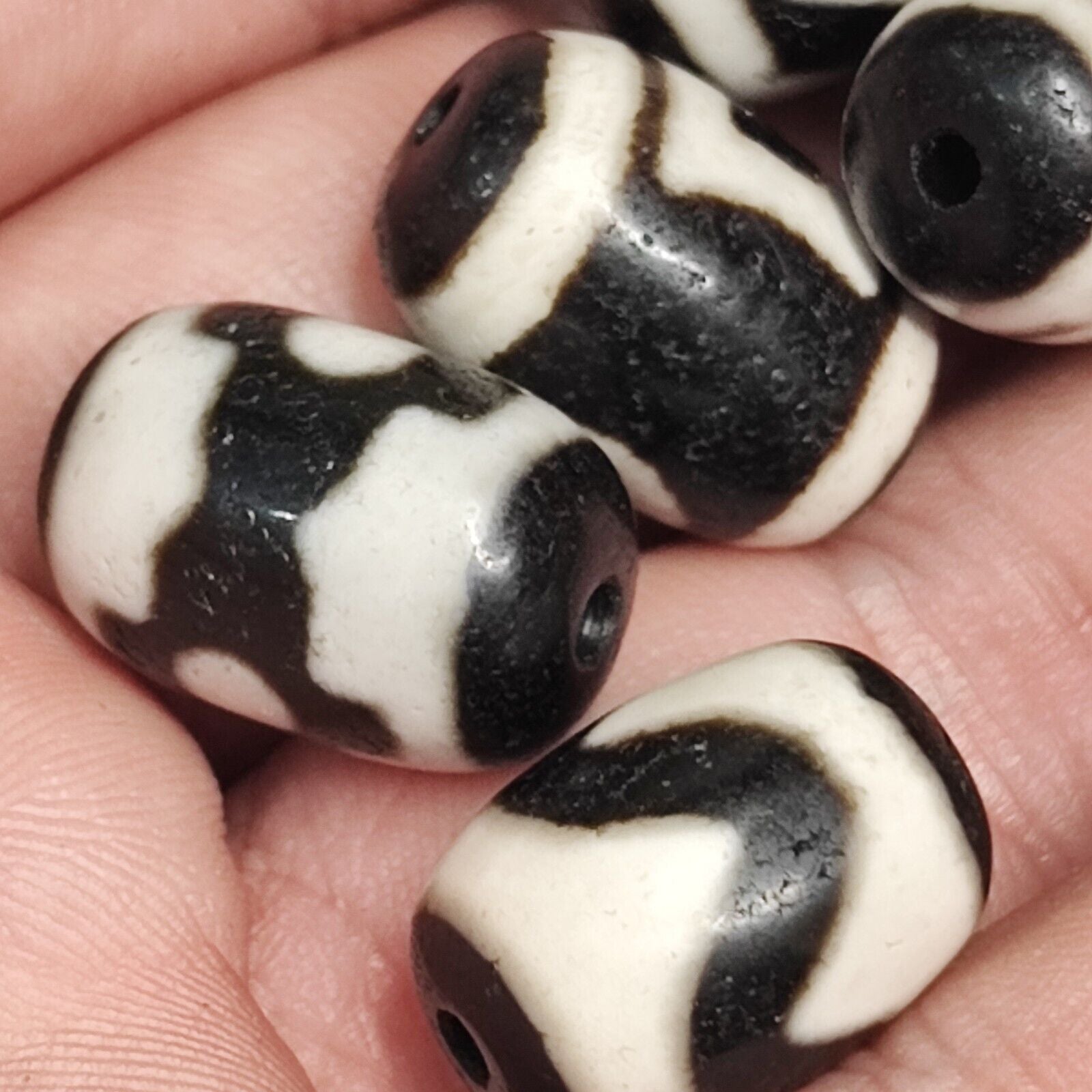 Lot 5 Powerful Unique patterns  Tibetan Agate Dzi Bead Amulet 129