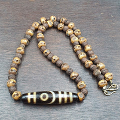 Antique Old Himalayan Indo Tibetan Agate Beads Unique pattern Dzi Necklace