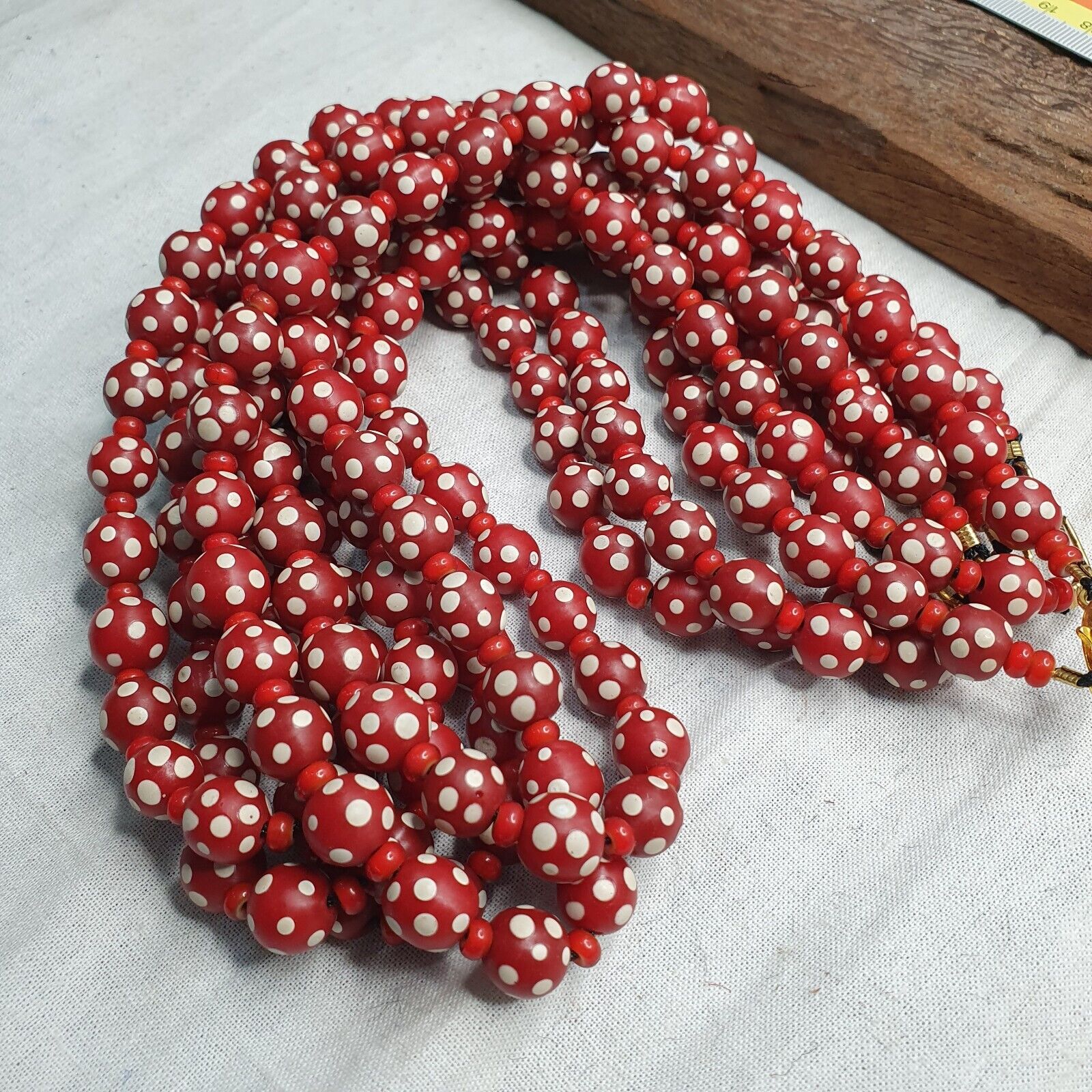 Venetian red Whiteheart and venetian Inspired Red Skunk Glass Beads Necklace