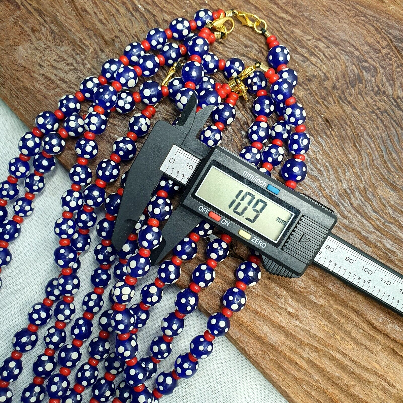 Venetian red Whiteheart and venetian Inspired Blue Skunk Glass Beads Necklace