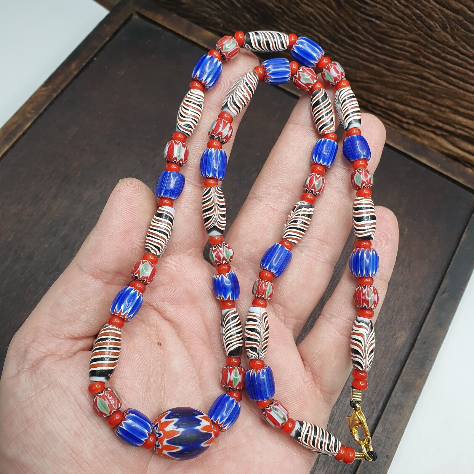 White heart With Venetian Style Chevron, Feather Beads Necklace.