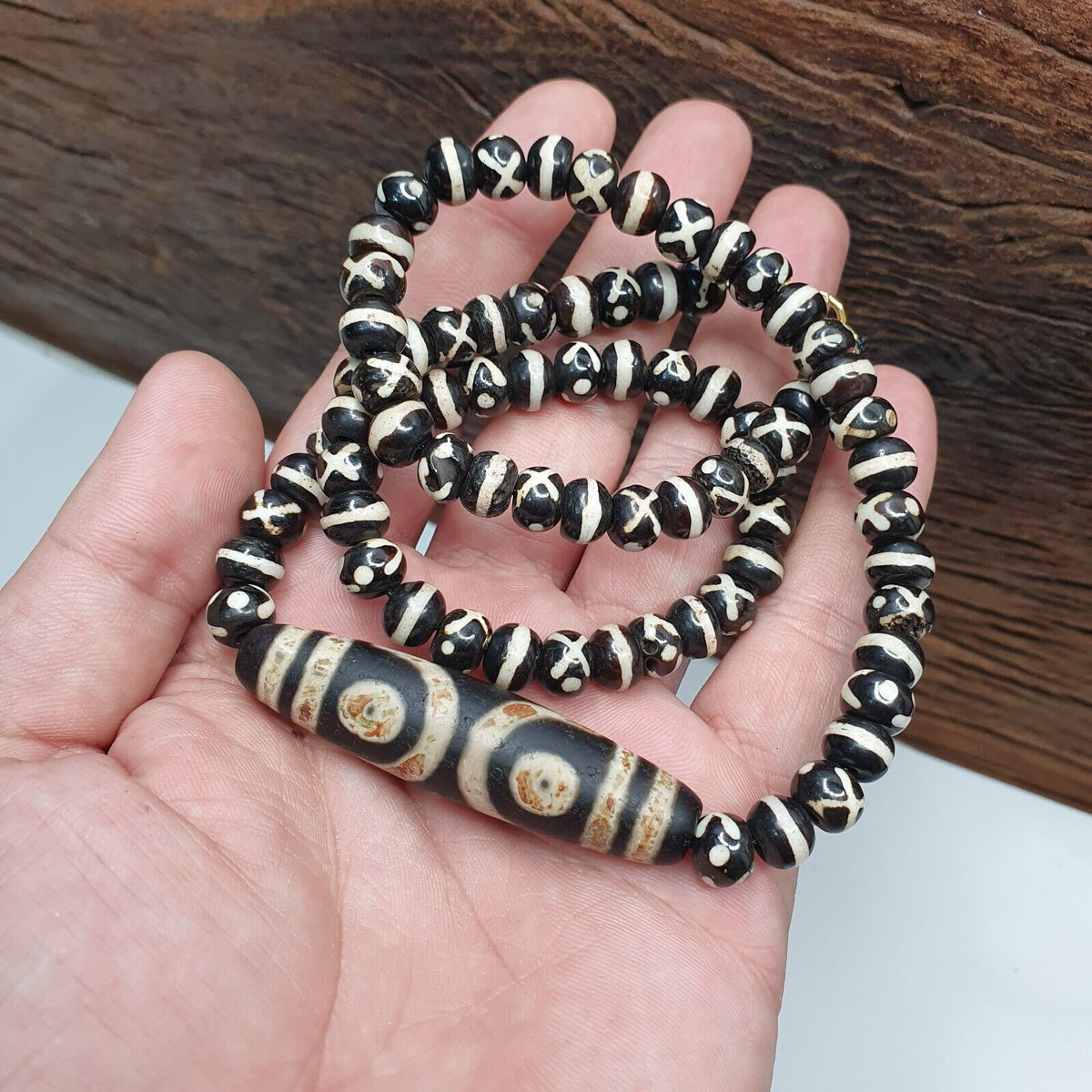 Indo Tibetan Himalayan Bead unique Patterns Dzi Amulet Necklace
