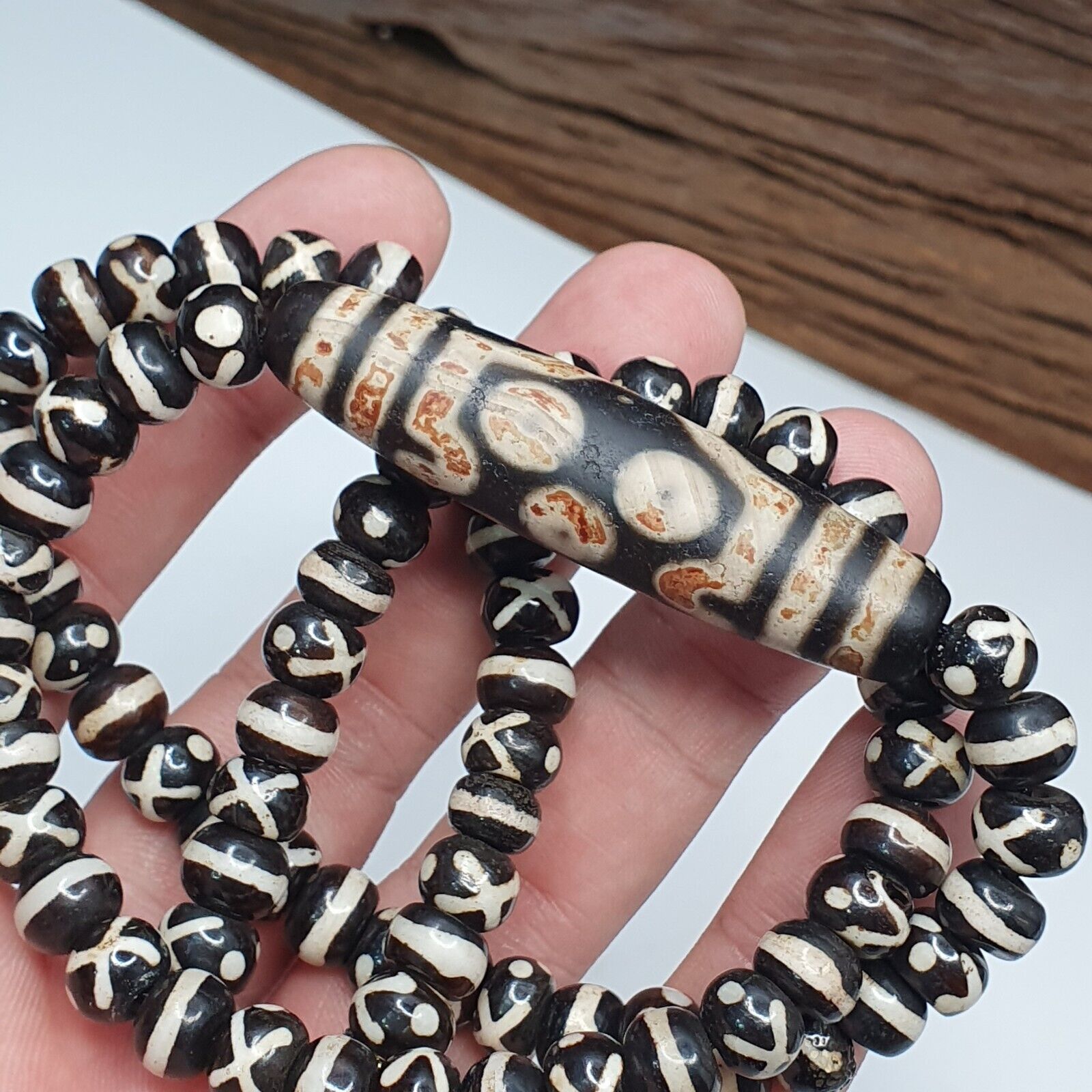 Indo Tibetan Himalayan Bead unique Patterns Dzi Amulet Necklace
