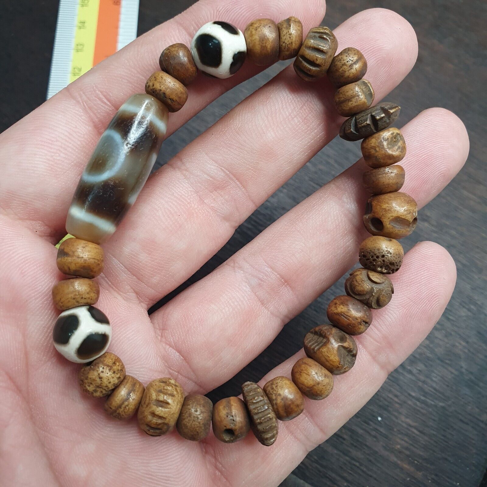 Tibetan 1Circle Eyes 1Aquare Eye Agate Dzi Bead Amulet with carving Bracelet