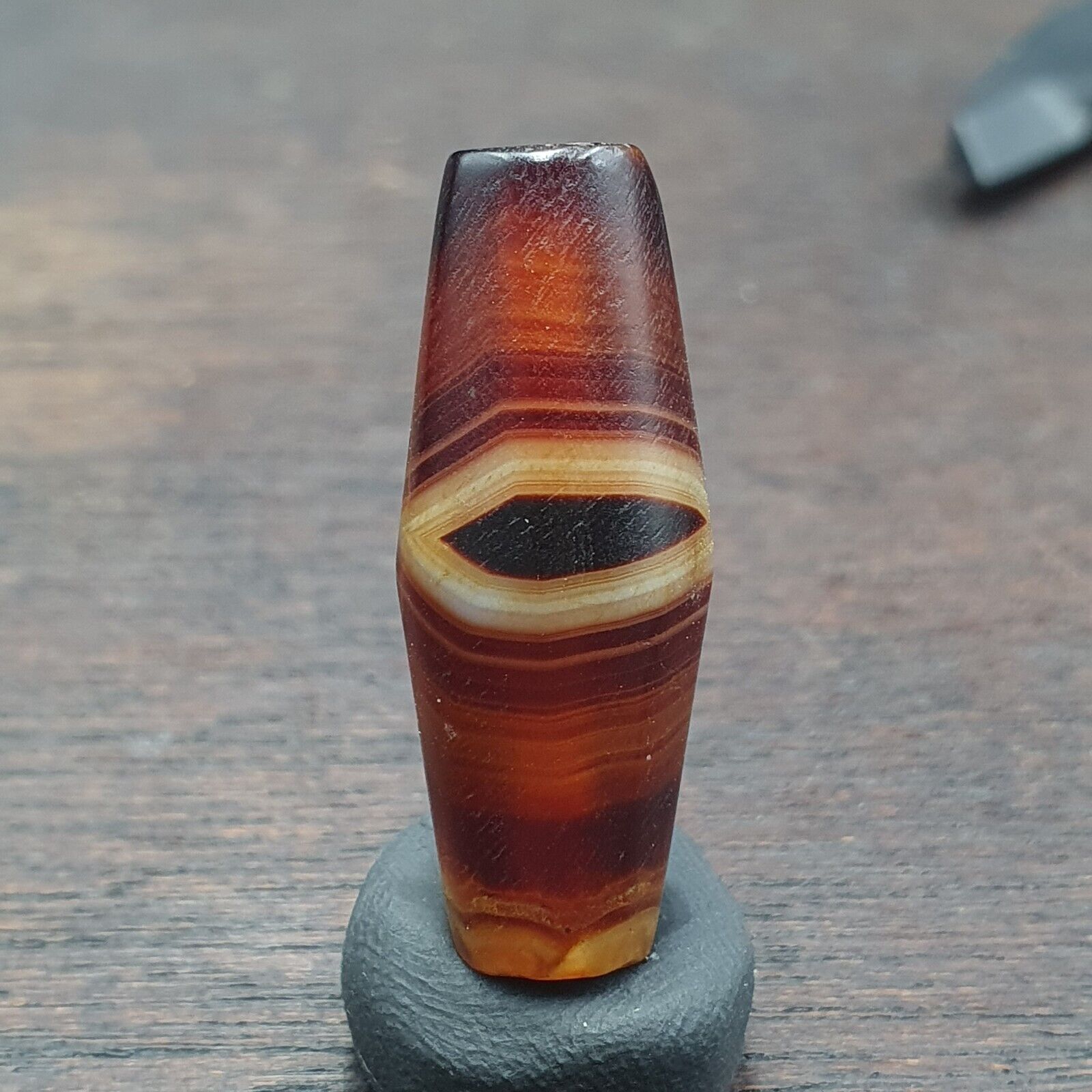 Antique Old Yemeni Agate Natural Eye Rare pattern Banded Agate Bead