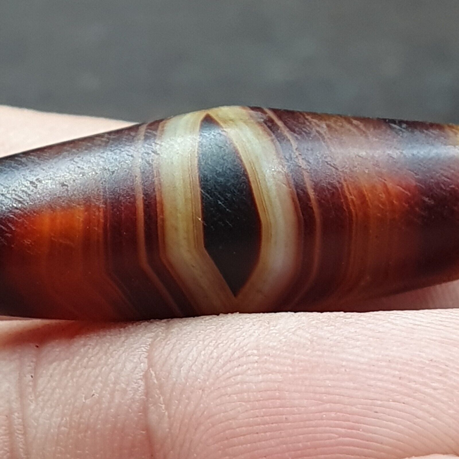 Antique Old Yemeni Agate Natural Eye Rare pattern Banded Agate Bead
