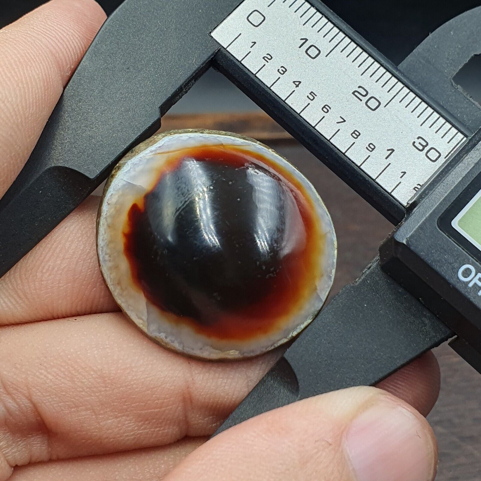 Antique Tibetan Luk Mik Goat Eye Agate Stone Cabochon 30mm