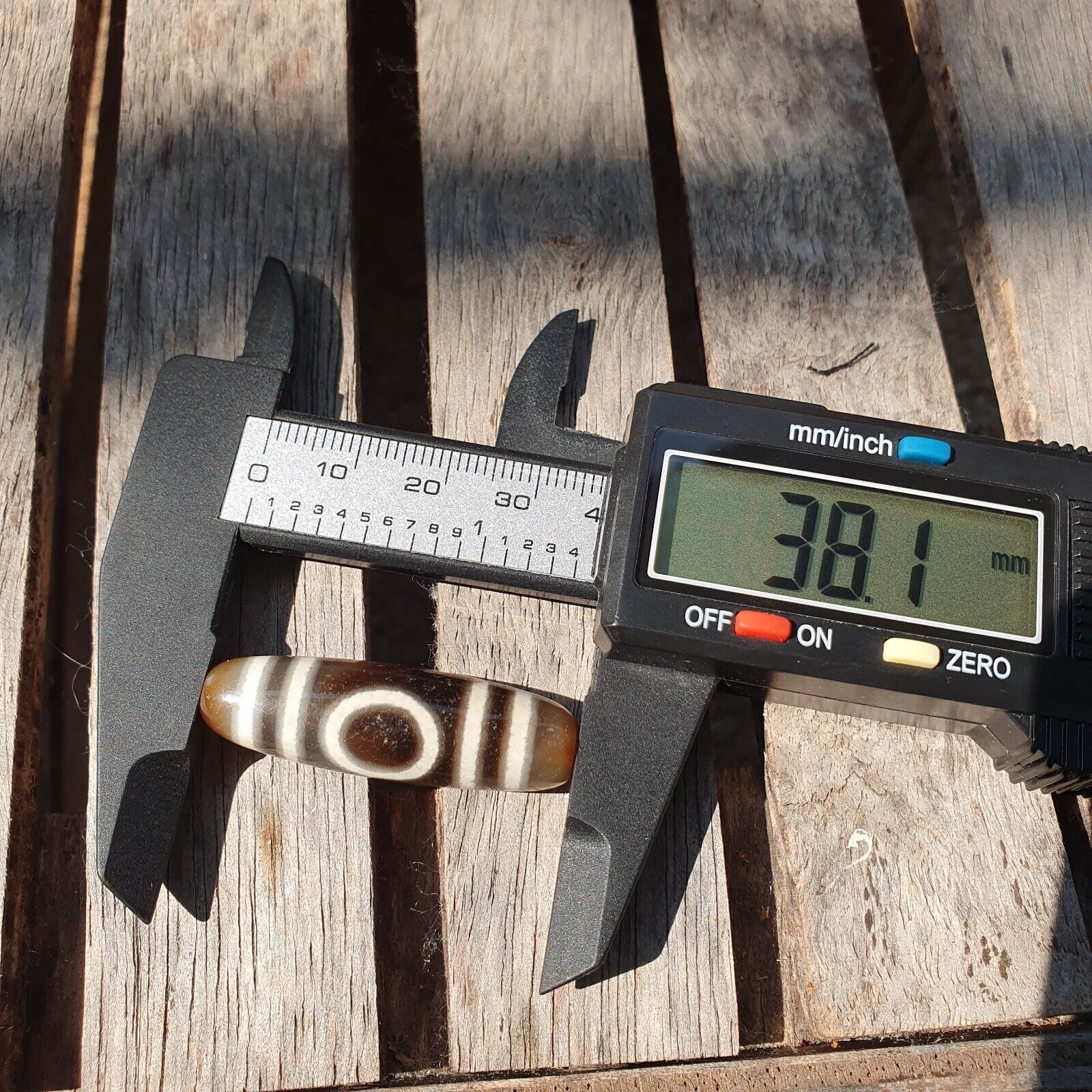 Himalayan Indo Tibetan Agate Circle and Square Eye Bead Dzi Amulet ATB-2