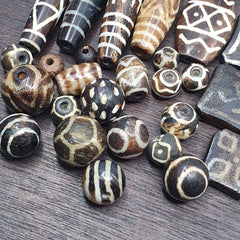 Lot 29 Antique Vintange PUMTEK PYU Beads Rare pattern SILKY PATINA