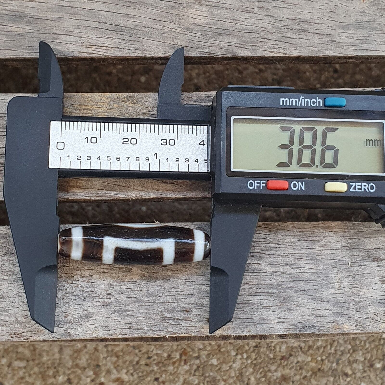 Tibetan Himalayan 1Square 1circle eye Agate stone Dzi Bead Amulet AT9