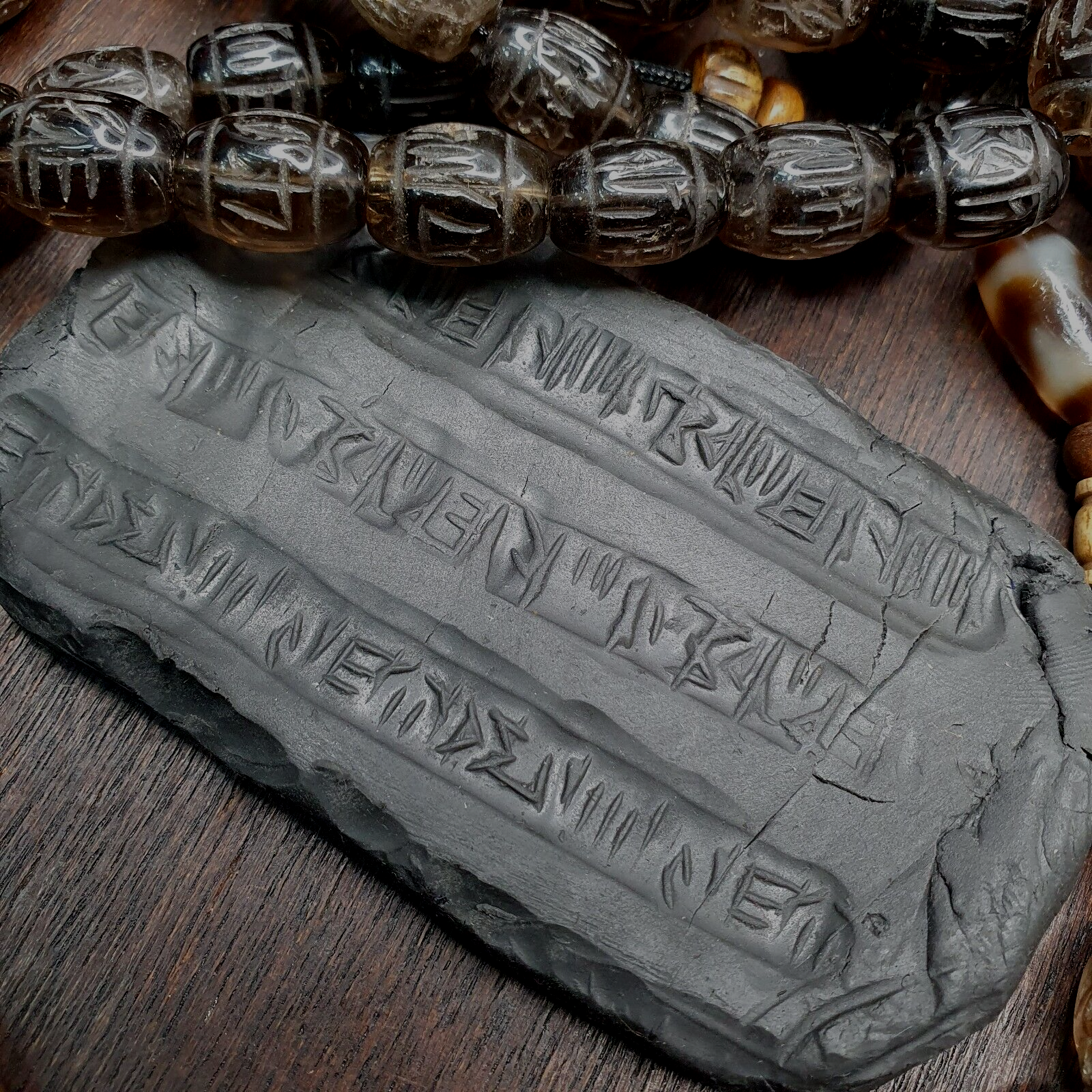 TIBETAN ANTIQUE Carving Smoky Quartz 108 beads with dzi Agate Rosary MALA