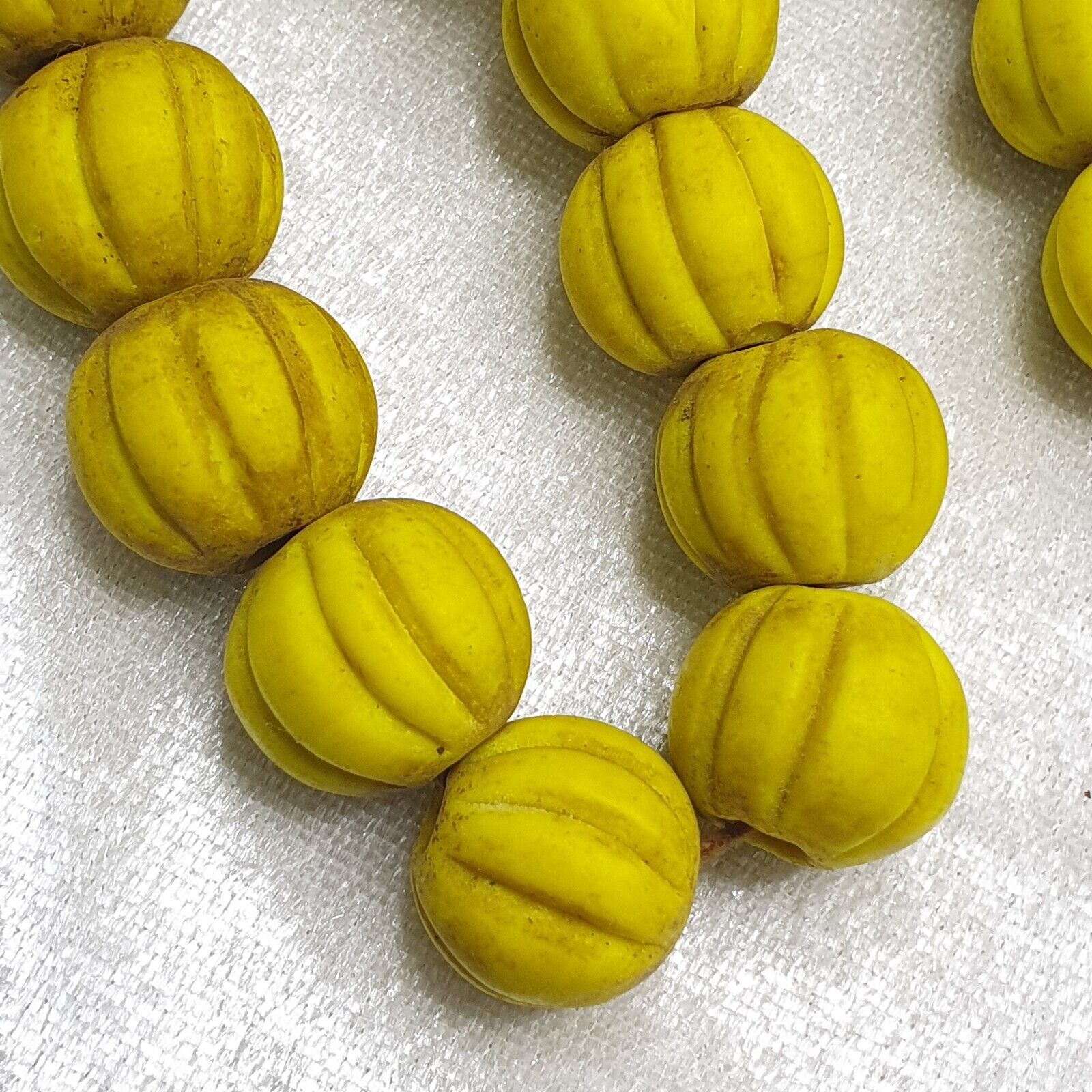BEAUTIFUL OLD AFRICAN Melon Yellow GLASS Vintage BEADS Strand 16MM