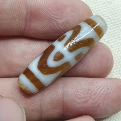 Tibetan Himalayan ZIG ZAG Tiger Tooth pattern Dzi Agate Bead Amulet