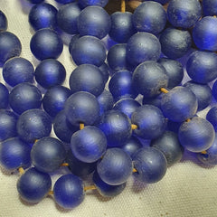 BEAUTIFUL OLD AFRICAN Blue GLASS ANTIQUE BEADS 15-16MM