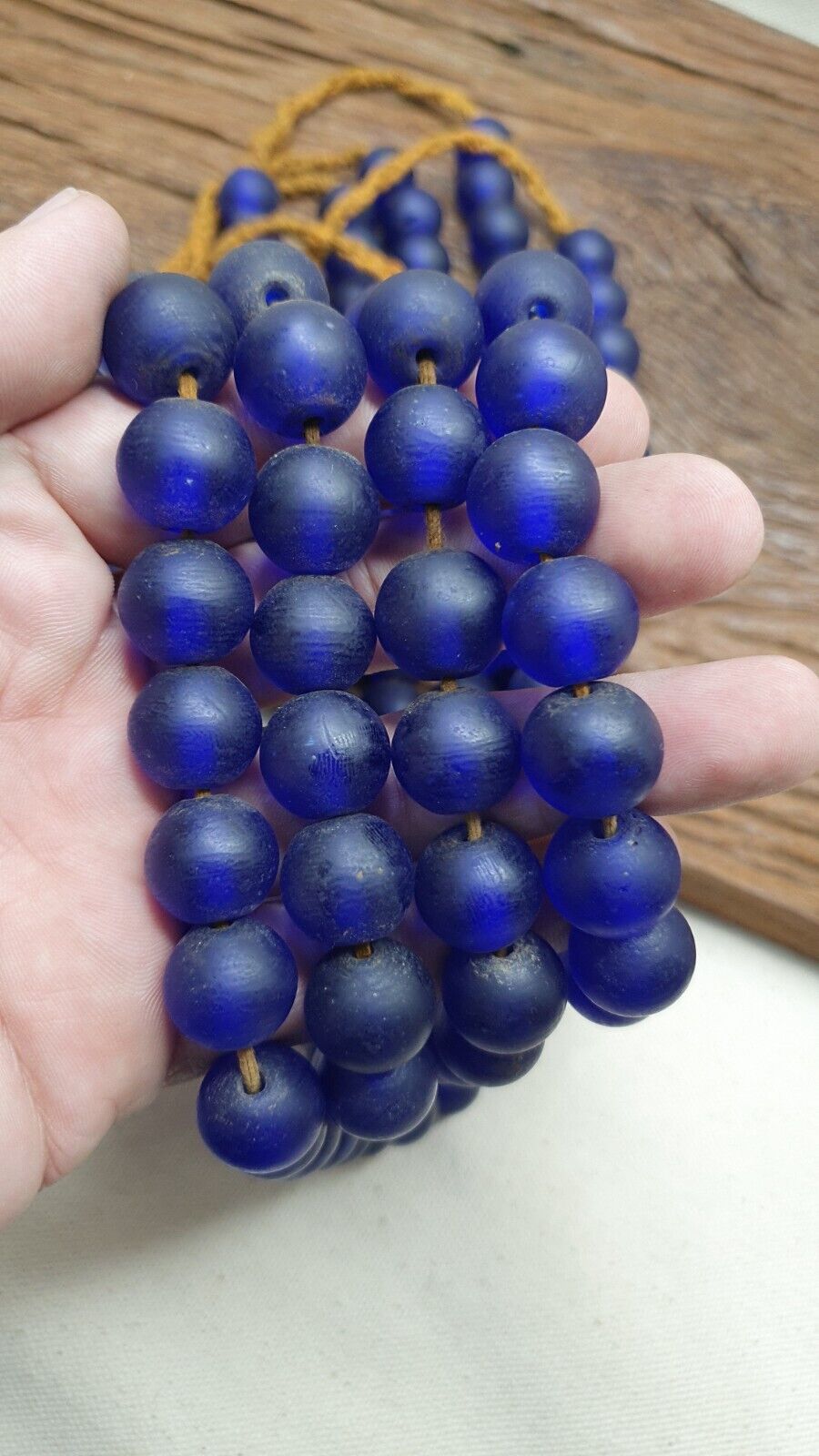 BEAUTIFUL OLD AFRICAN Blue GLASS ANTIQUE BEADS 15-16MM