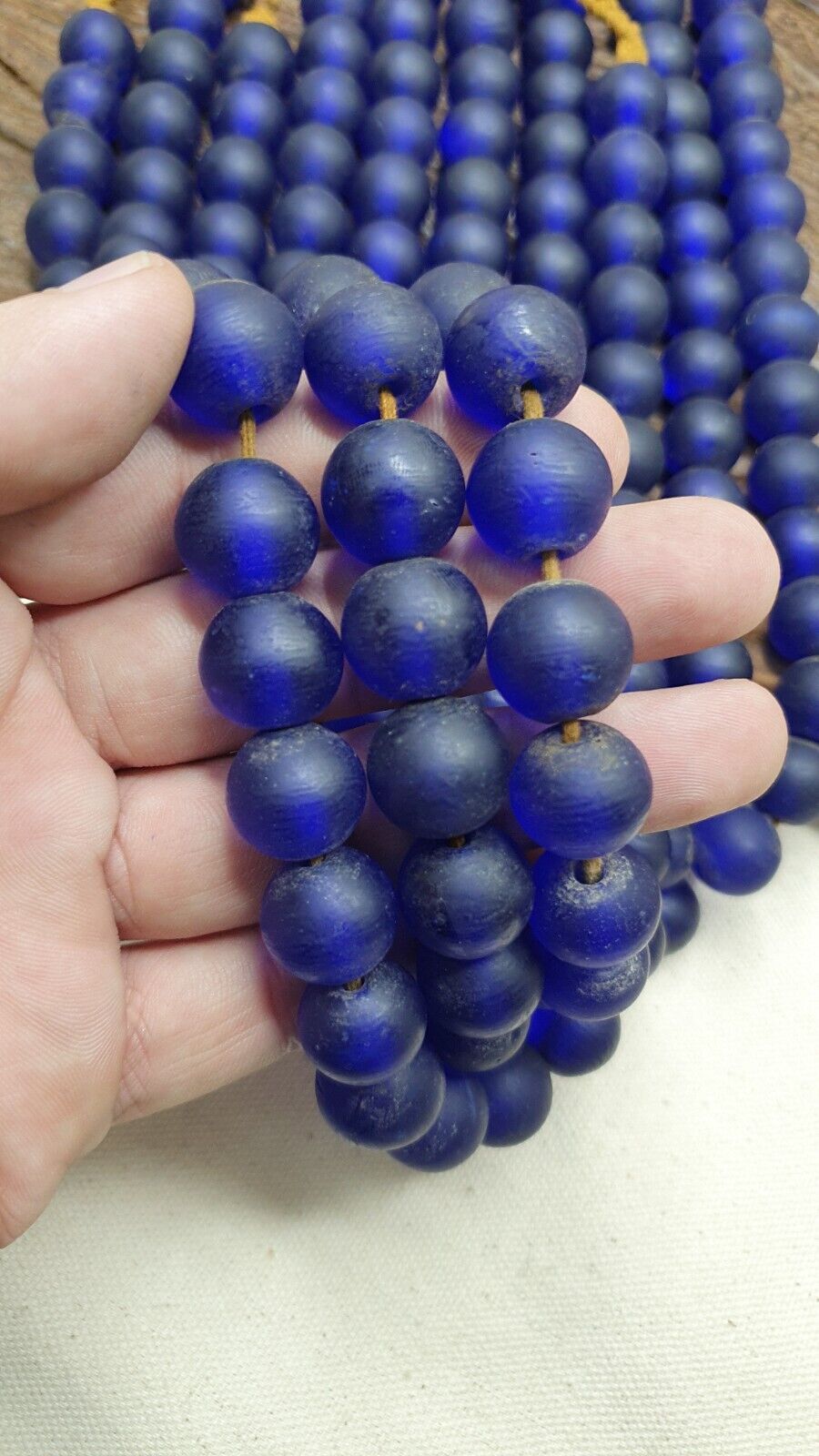 BEAUTIFUL OLD AFRICAN Blue GLASS ANTIQUE BEADS 15-16MM
